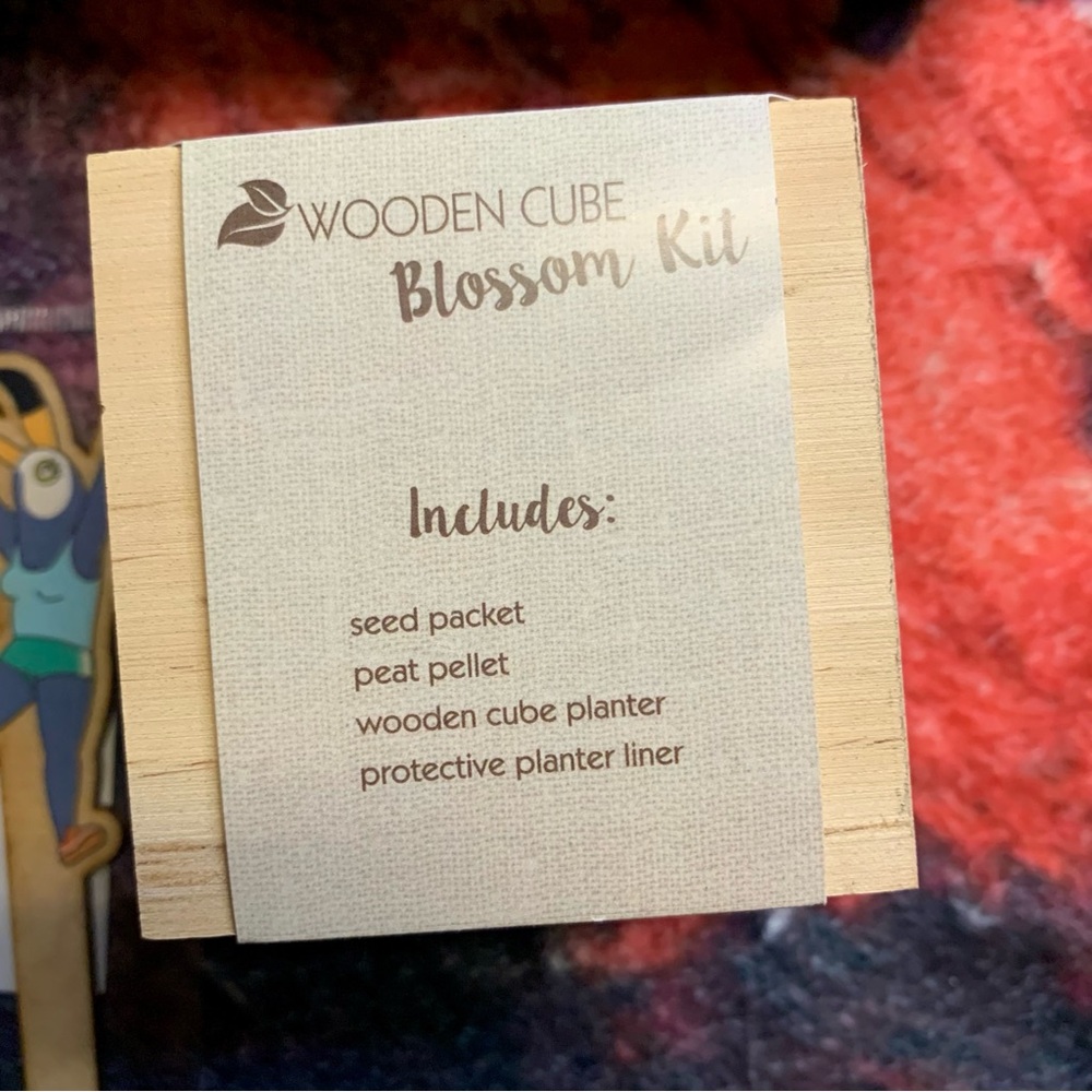 💛 Tuca & Bertie Official Promotional Box & Blossom Kit - NWT - Picture 10 of 10